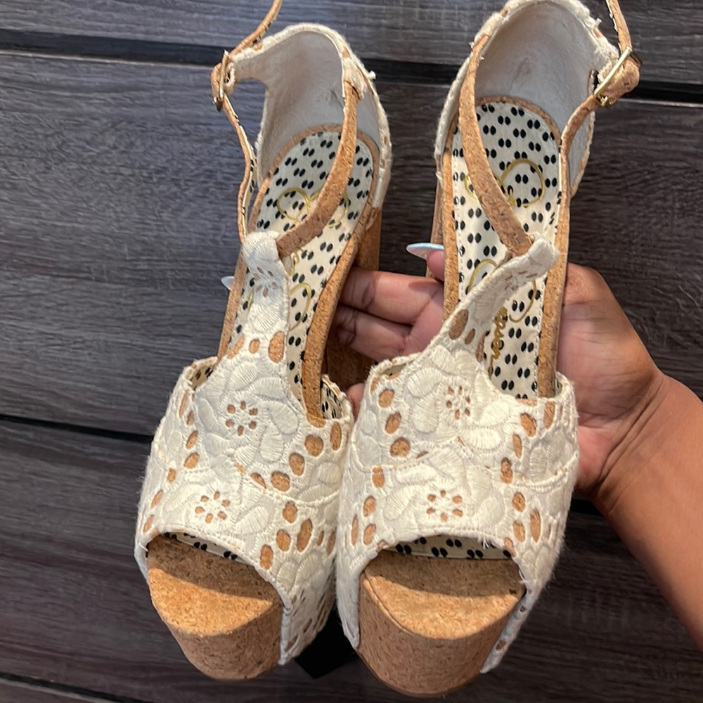 Jessica Simpson natural block heels